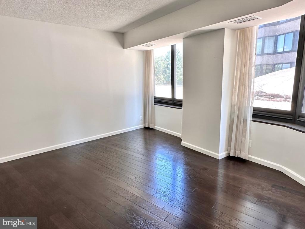 Crystal Dr, Arlington, VA 22202 #1