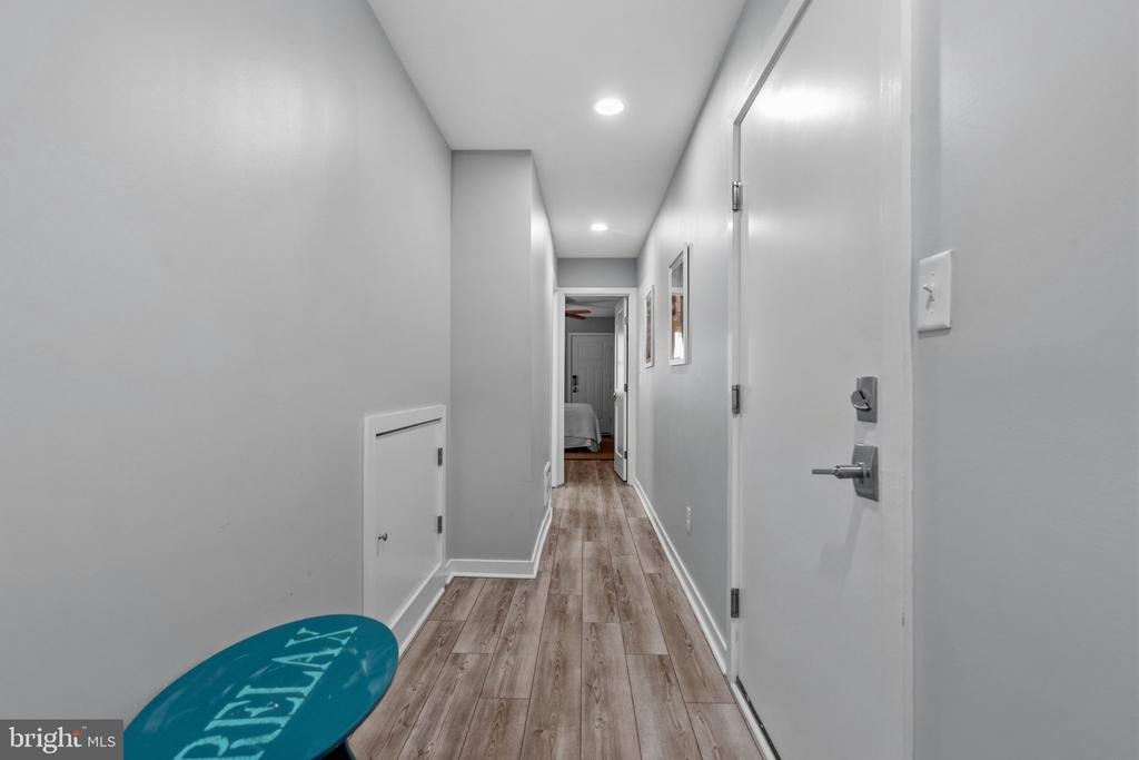 Douglas Ave, Colonial Beach, VA 22443