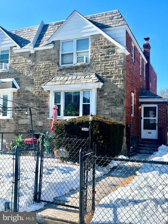 Cardeza St, Philadelphia, PA 19119