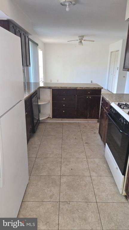 Whispering Willow Ct, Temple Hills, MD 20748