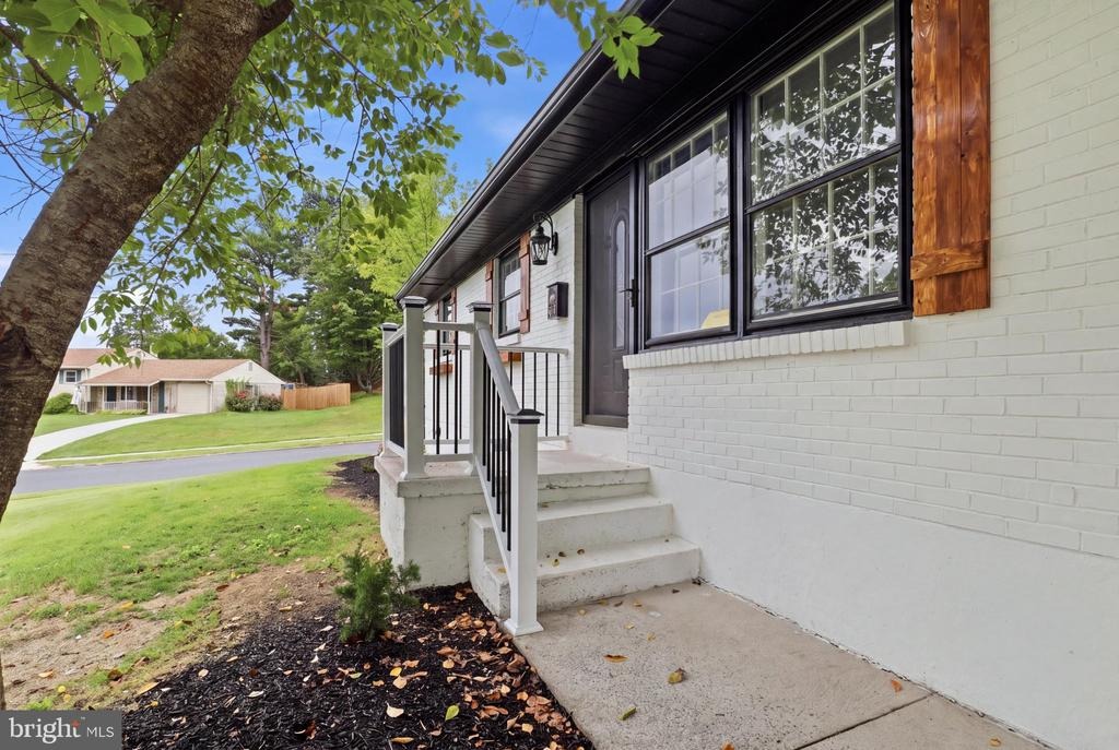 Foxcroft Dr, Camp Hill, PA 17011