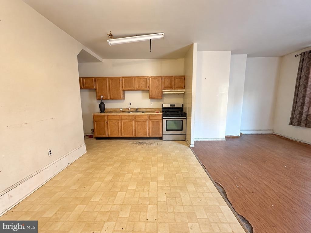 5th St, Philadelphia, PA 19148 #1