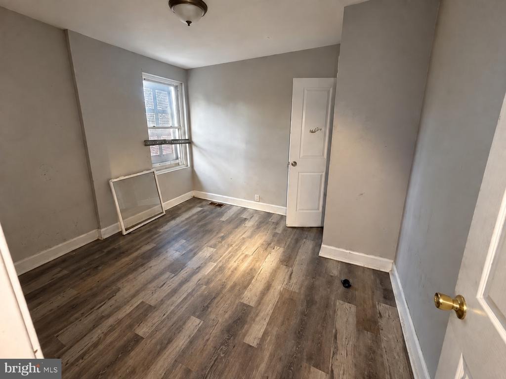 Montgomery Ave, Philadelphia, PA 19121
