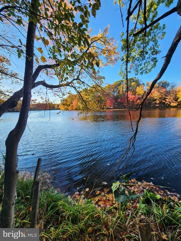 Waterside Dr, Germantown, MD 20874 #1