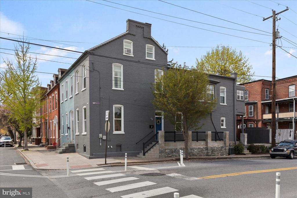Marshall St, Lancaster, PA 17602