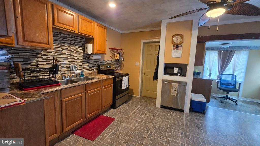 4th St, Bangor, PA 18013 #1