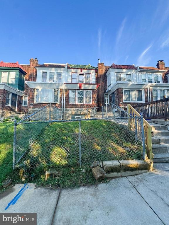 Georgian Rd, Philadelphia, PA 19138