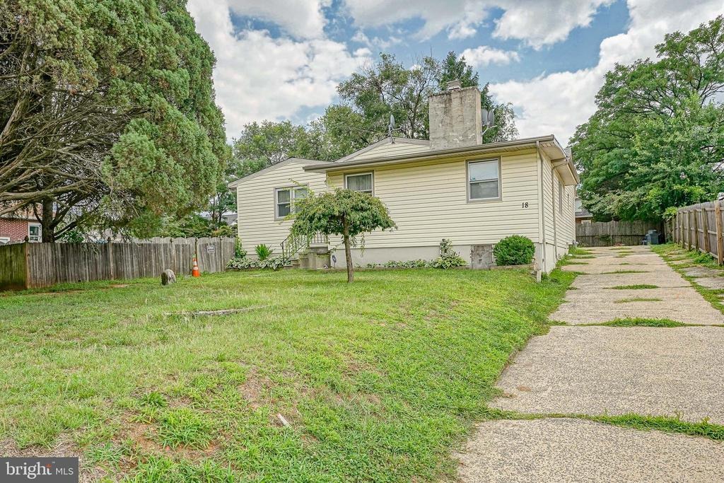 6th Ave, Runnemede, NJ 08078