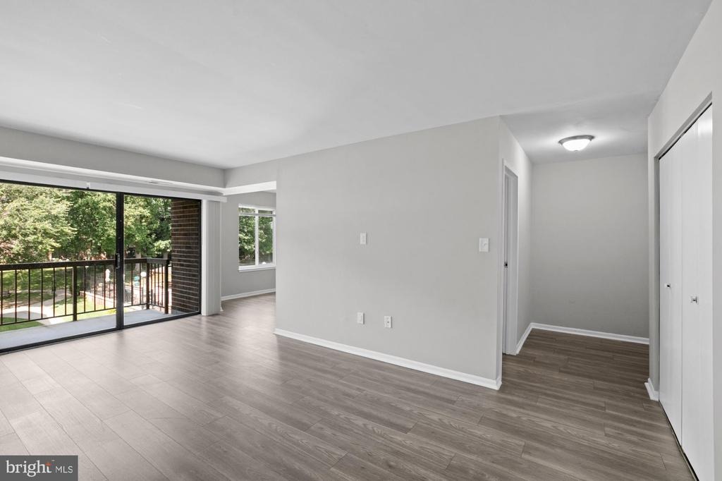 Kingsbridge Dr, Fairfax, VA 22031 #1