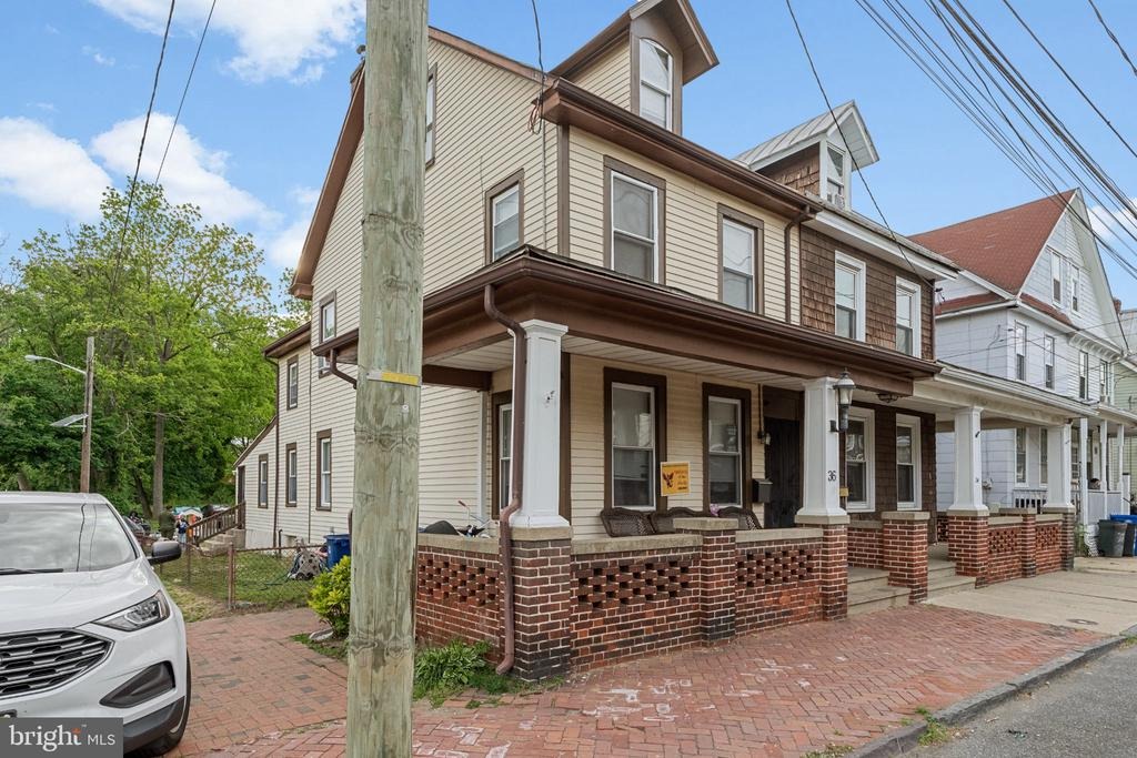 Bispham St, Mount Holly, NJ 08060