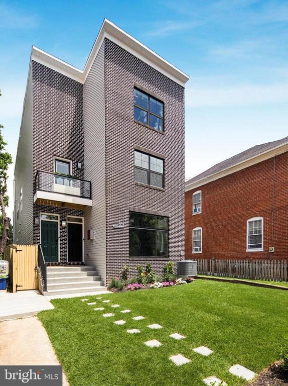 South St, Frederick, MD 21701 #1