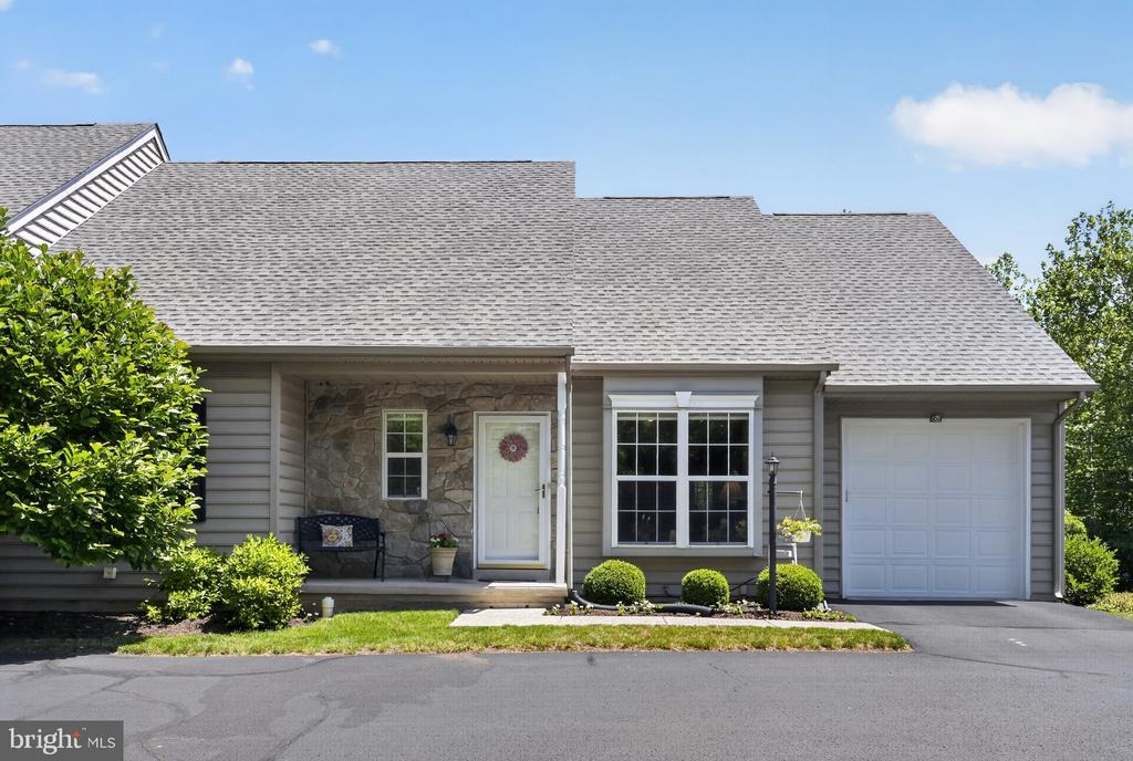 Freedom Ct, Lansdale, PA 19446