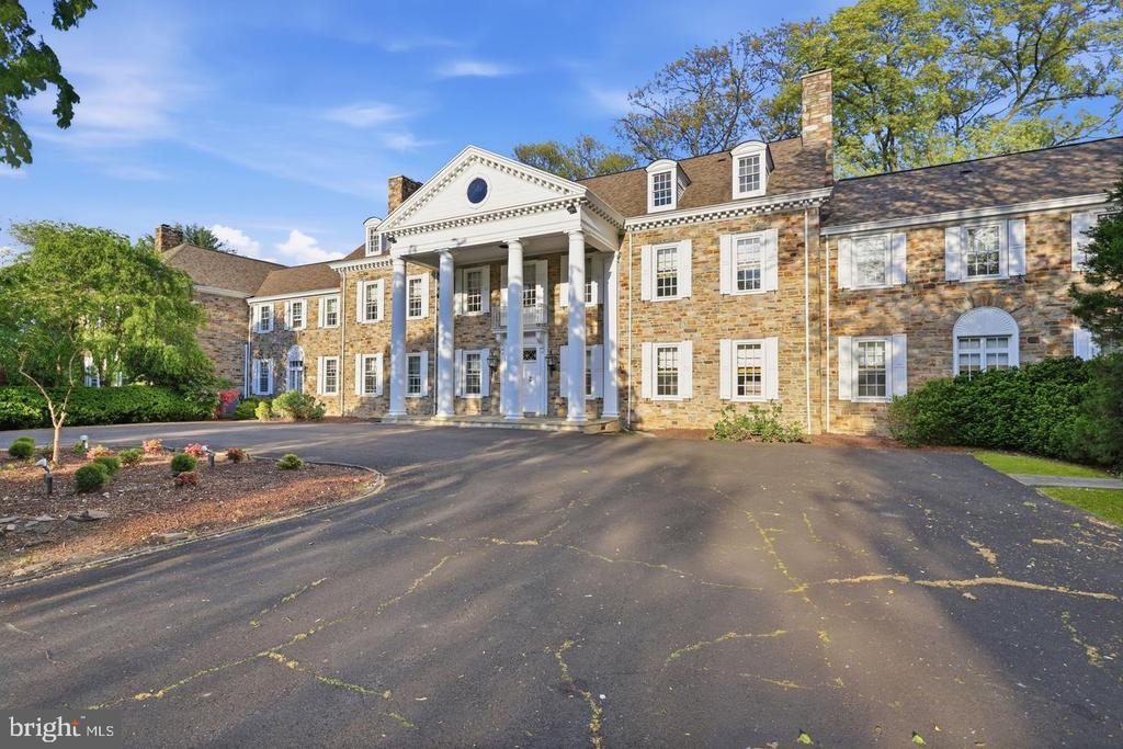 Wright Dr, Huntingdon Valley, PA 19006 #1