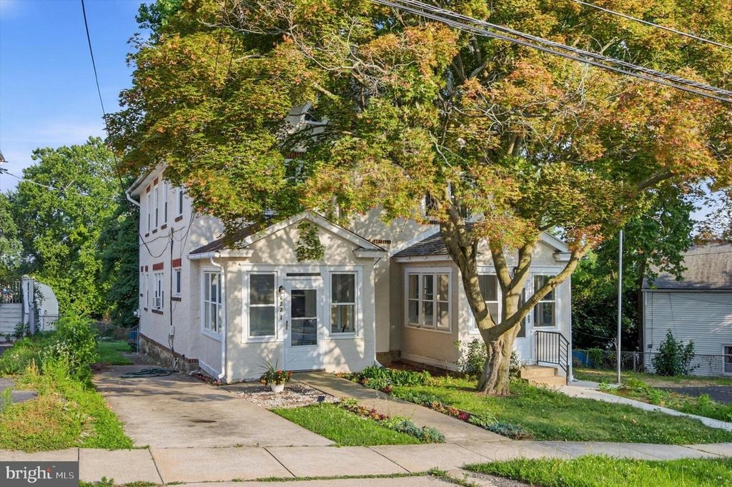 Seneca Ave, Norwood, PA 19074 #1