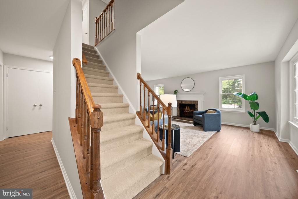 Pin Oak Dr, Springfield, VA 22153
