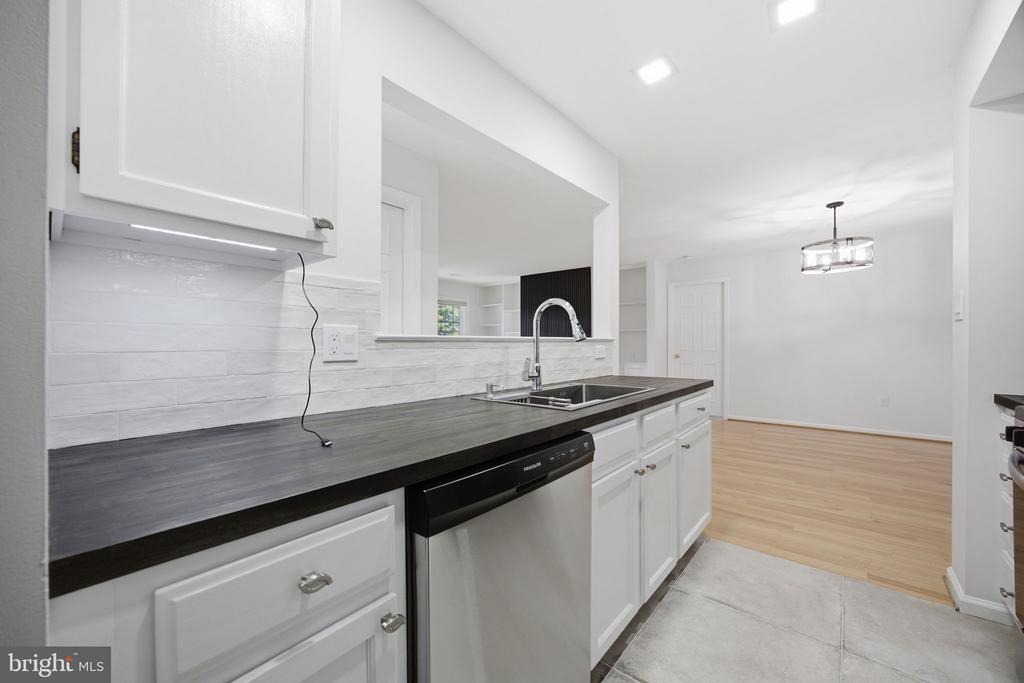 Shadyside Way, Germantown, MD 20874 #1
