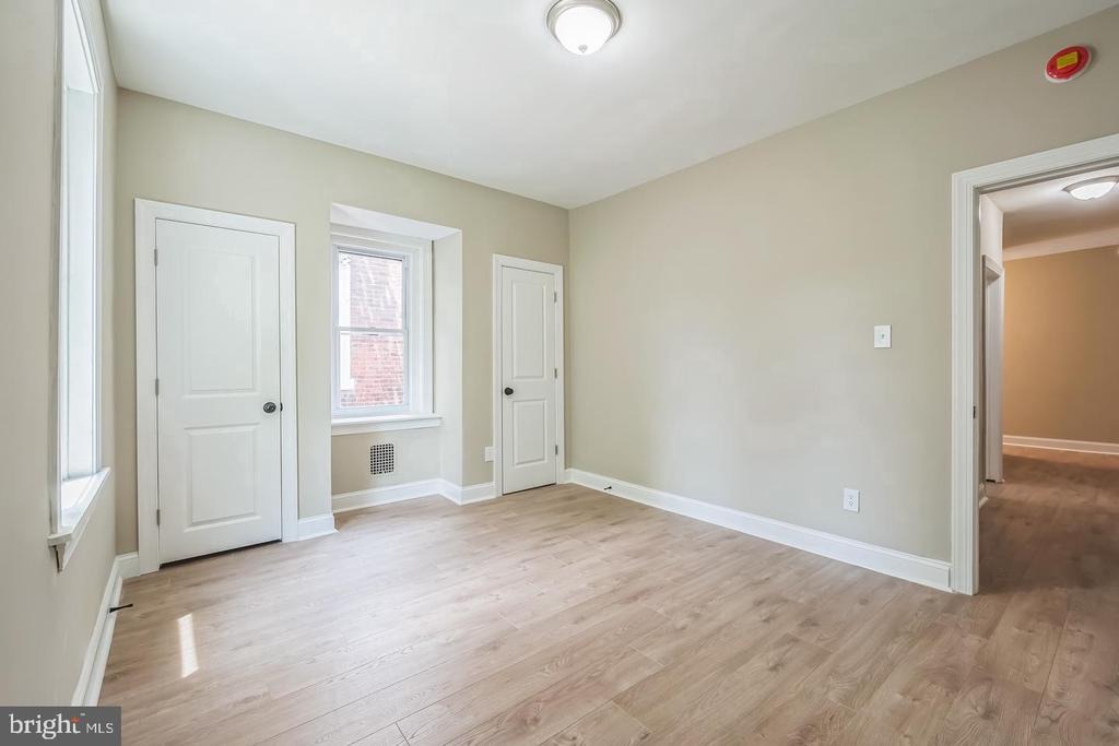 52nd St, Philadelphia, PA 19143