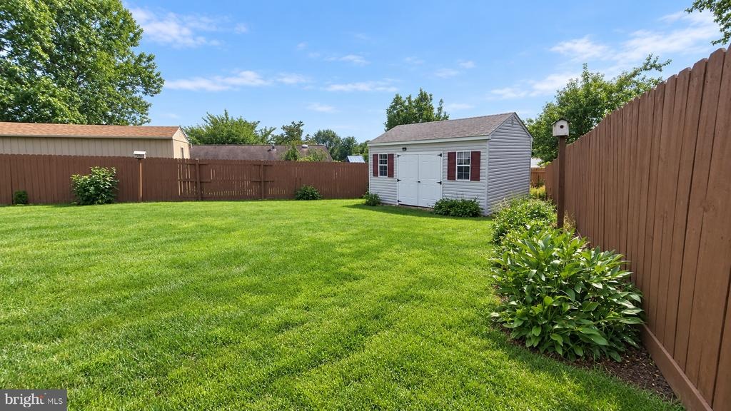 Rogers Cir, Newark, DE 19702
