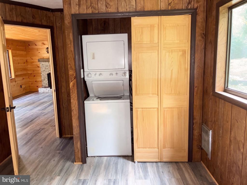 Hilltop Ln, Mount Jackson, VA 22842