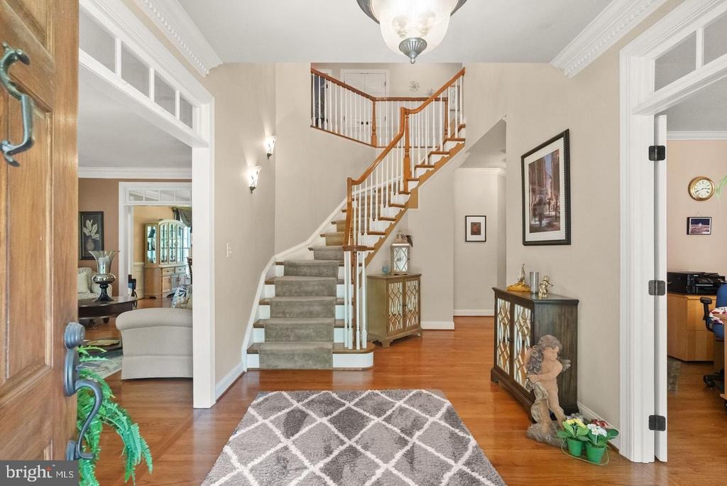 Kenthurst Ln, The Plains, VA 20198