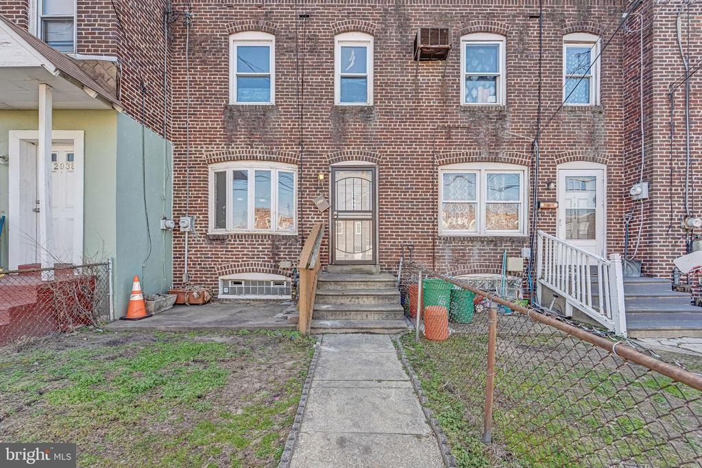 Royden St, Camden, NJ 08105