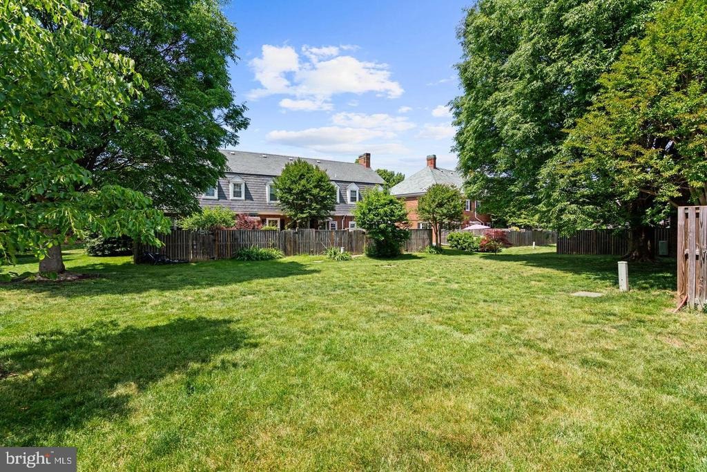 Wakefield St, Arlington, VA 22206 #1