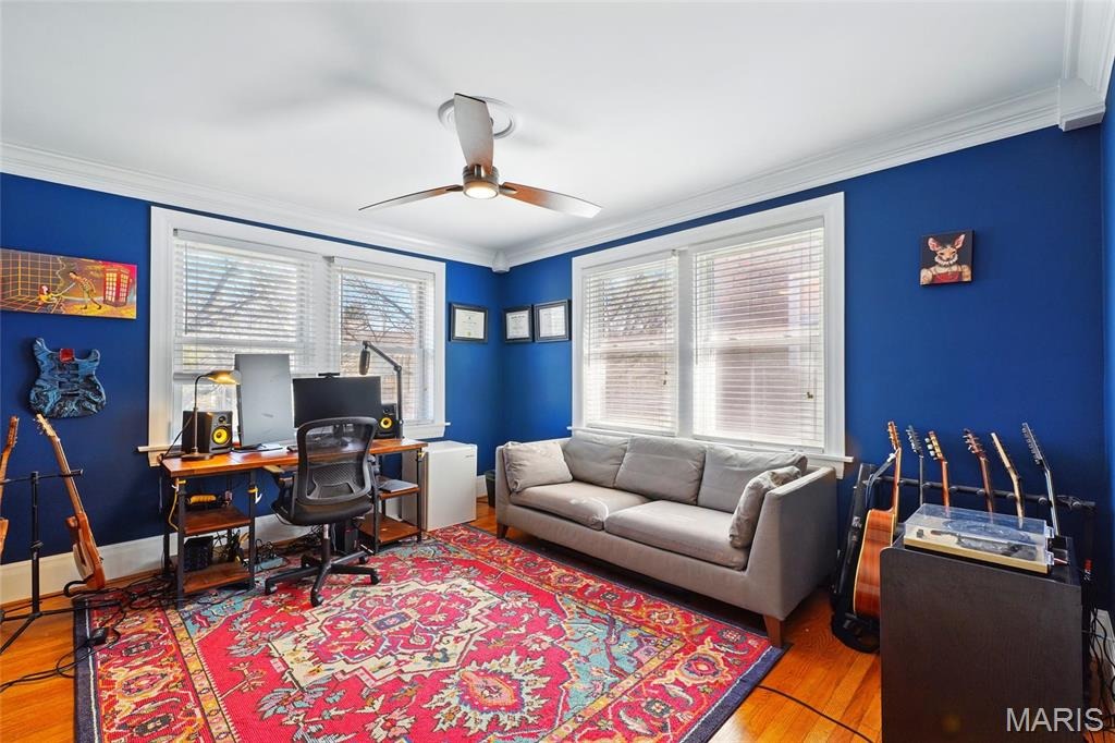 Byron Pl, Saint Louis, MO 63105 #1
