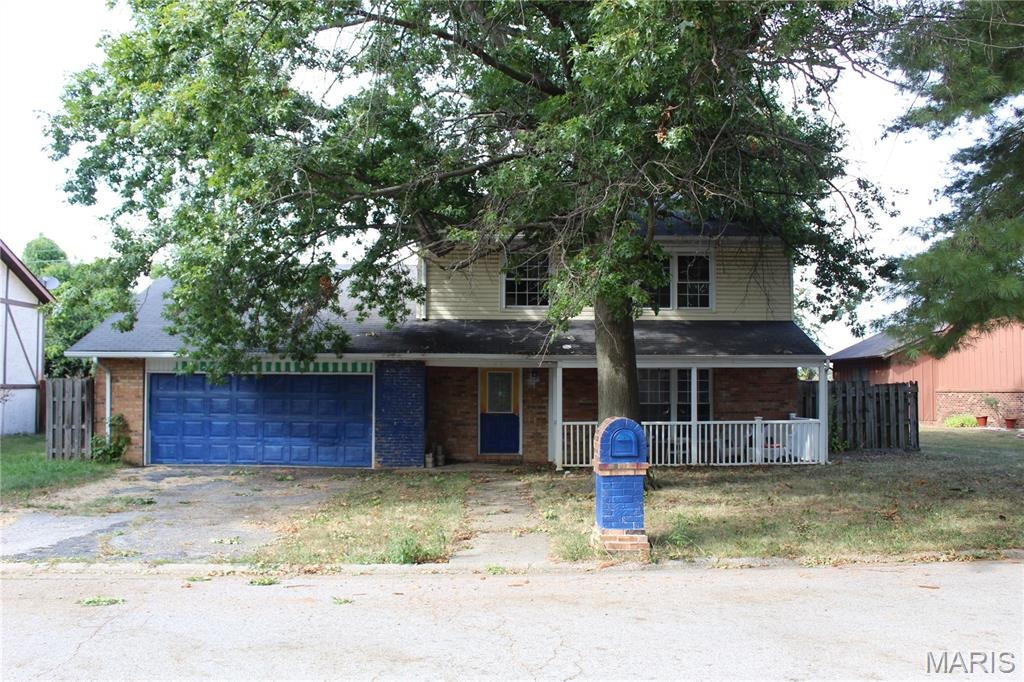 Blanc Lee Dr, Belleville, IL 62226