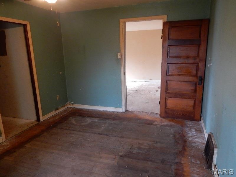 Short , Wilsonville, IL 62093