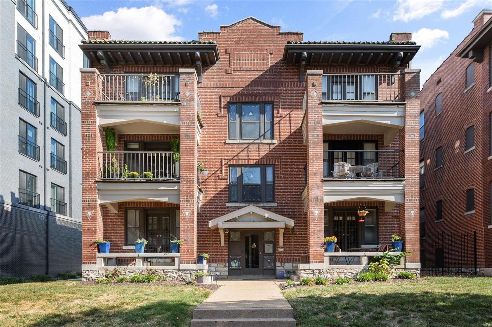 Pershing Ave, Saint Louis, MO 63112 #1