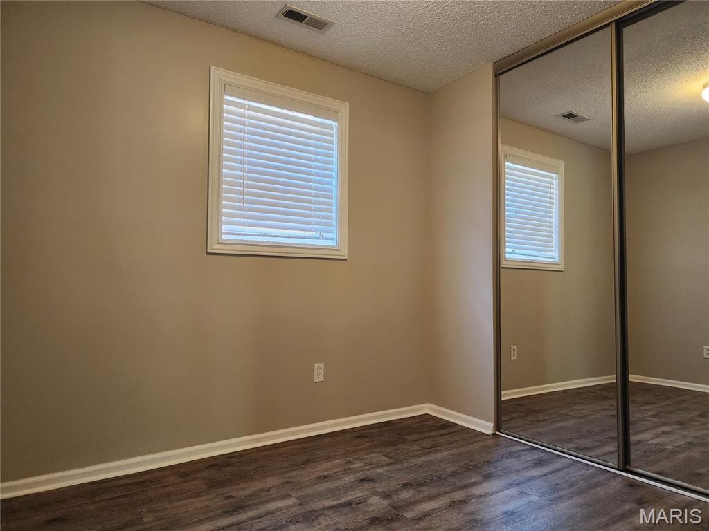 Canyonlands Dr, Maryland Heights, MO 63043