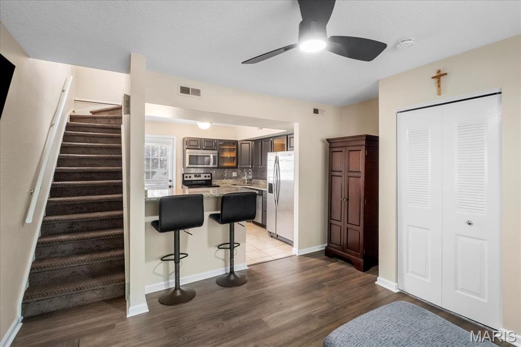 Swan Cir, Saint Louis, MO 63144 #1