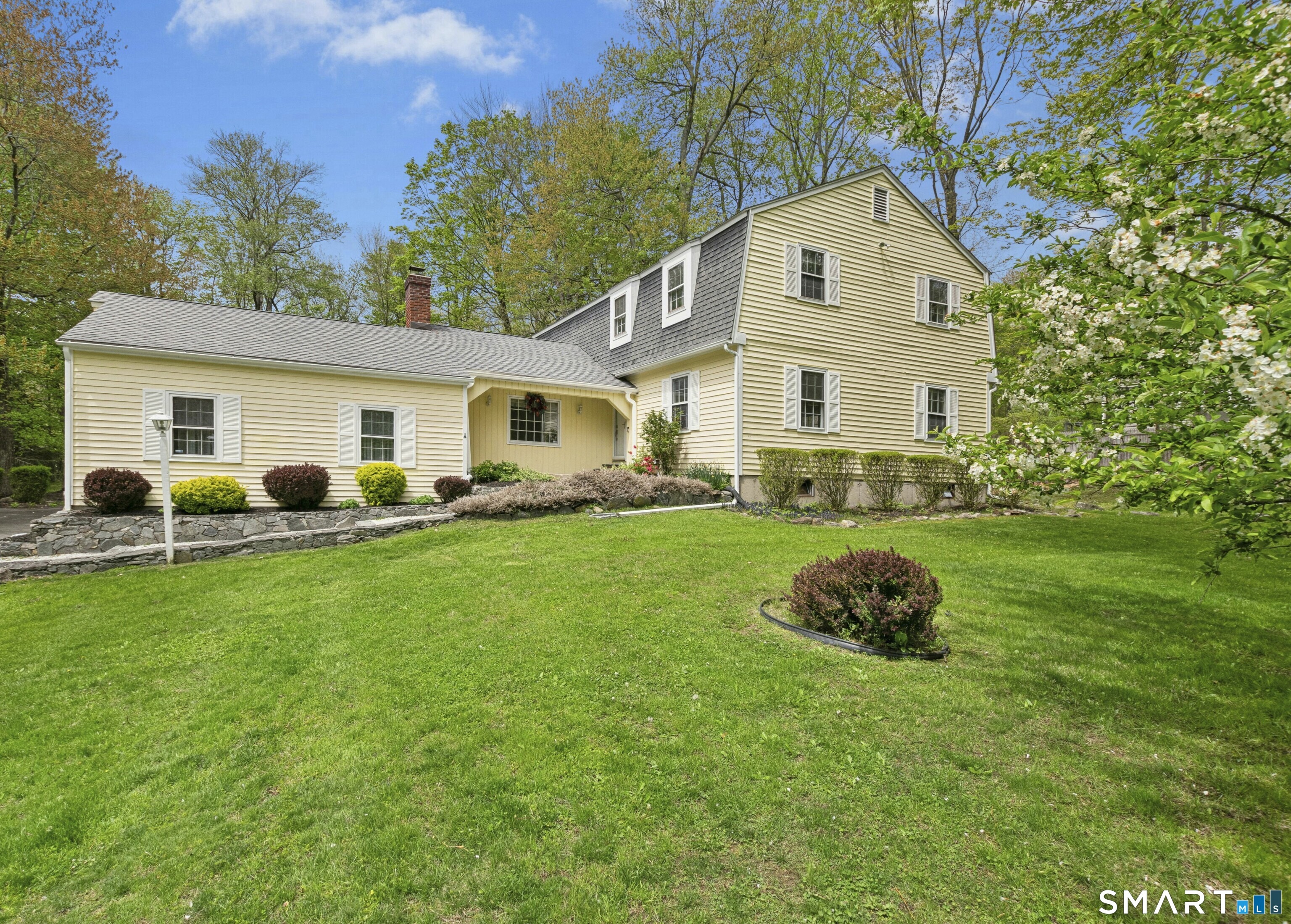 Heritage Dr, Danbury, CT 06811