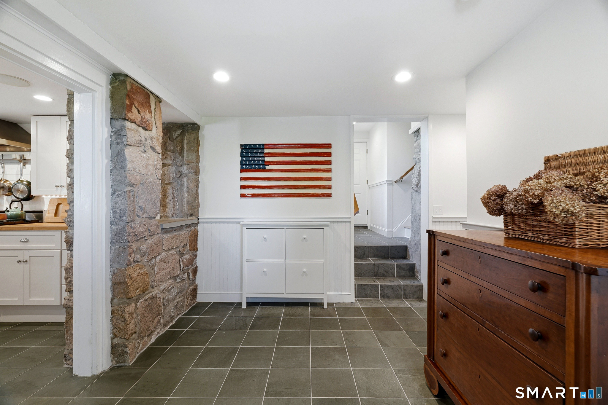 Pequot Trl, Stonington, CT 06378 #1