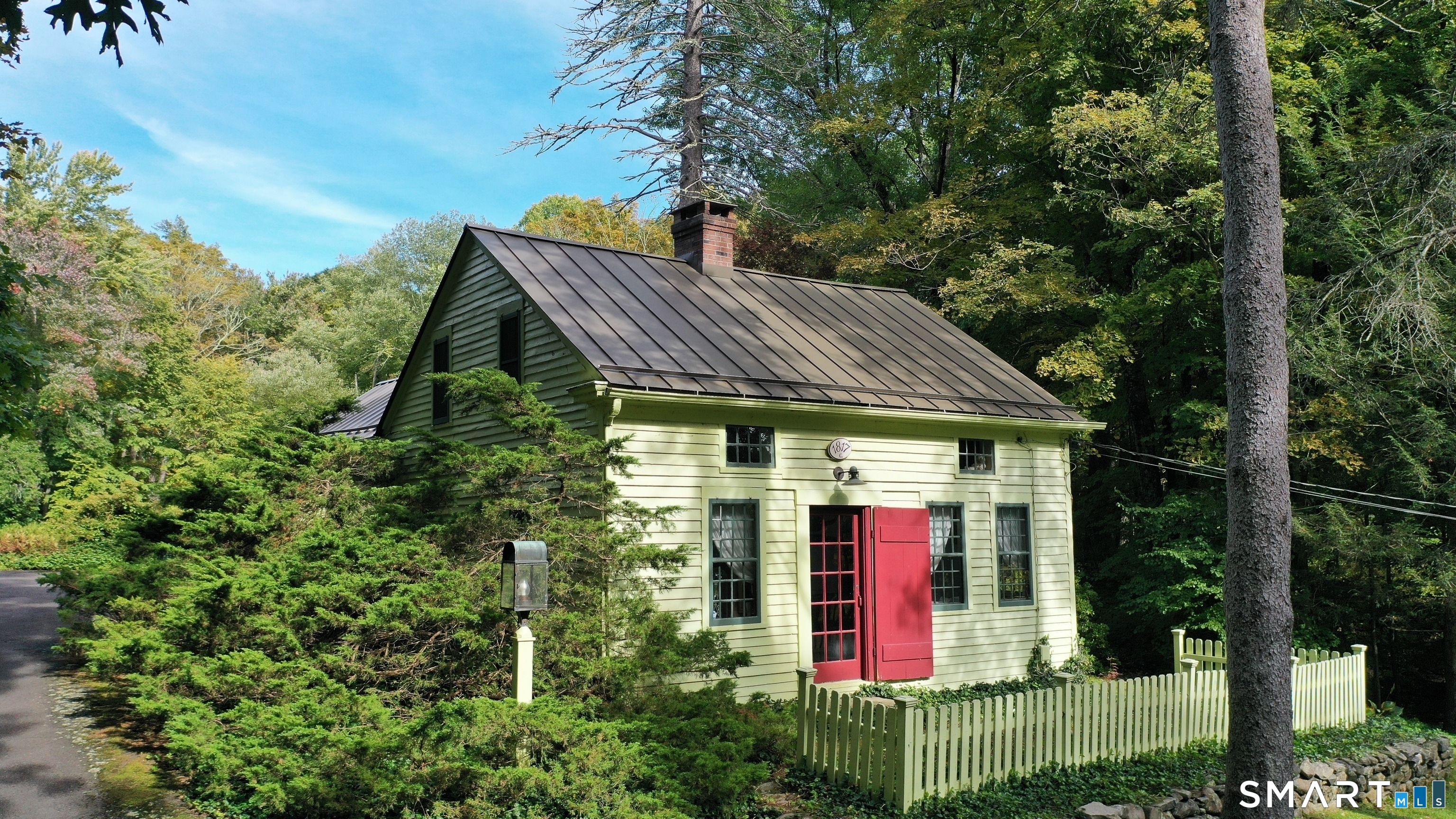 Southbury Rd, Roxbury, CT 06783