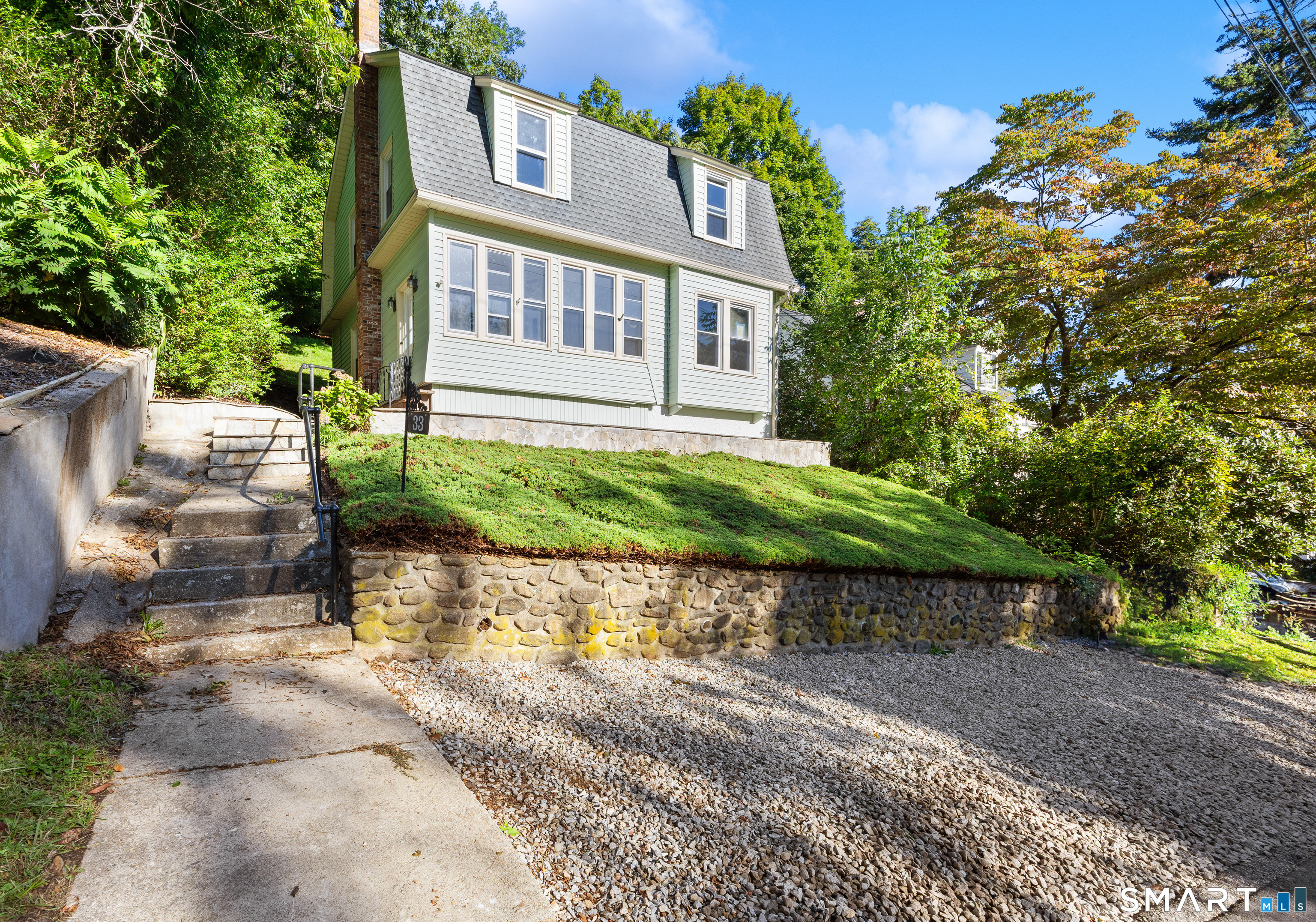 Monroe St, Shelton, CT 06484