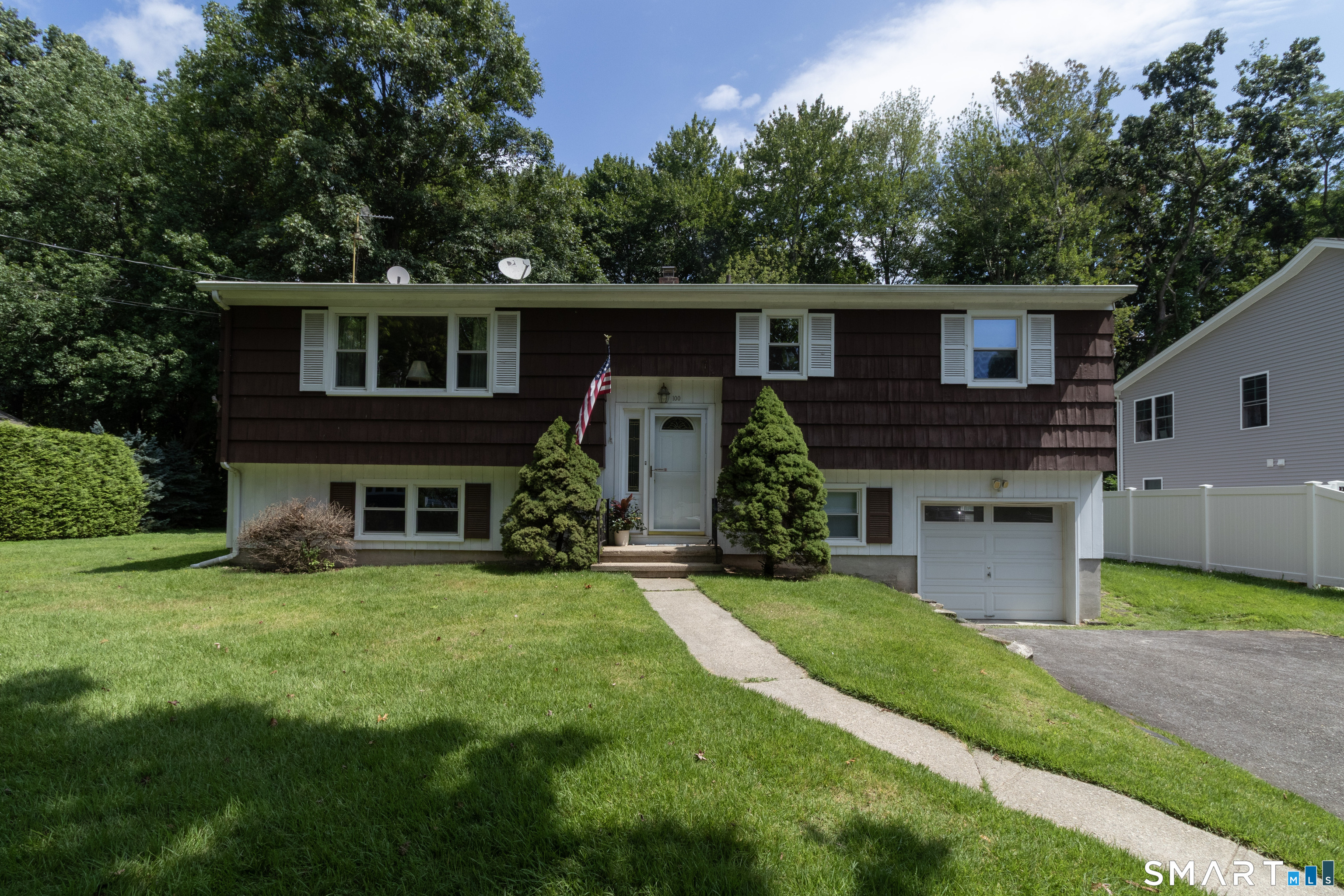 Marion Ave, Milford, CT 06460
