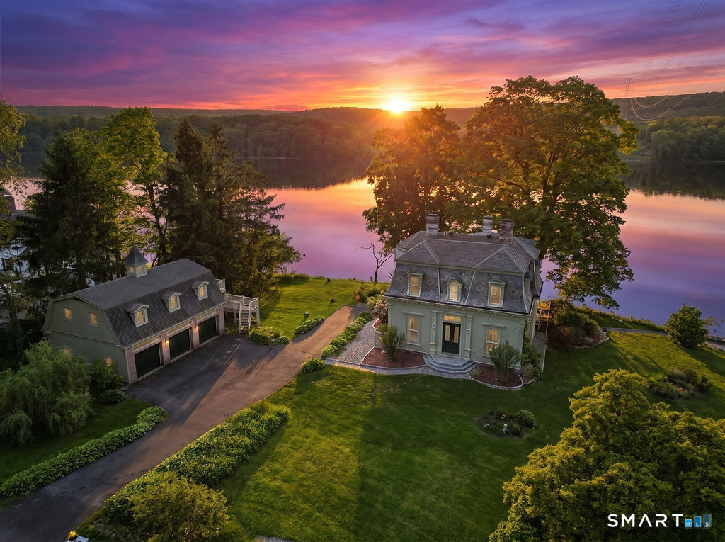 Main St, East Haddam, CT 06423