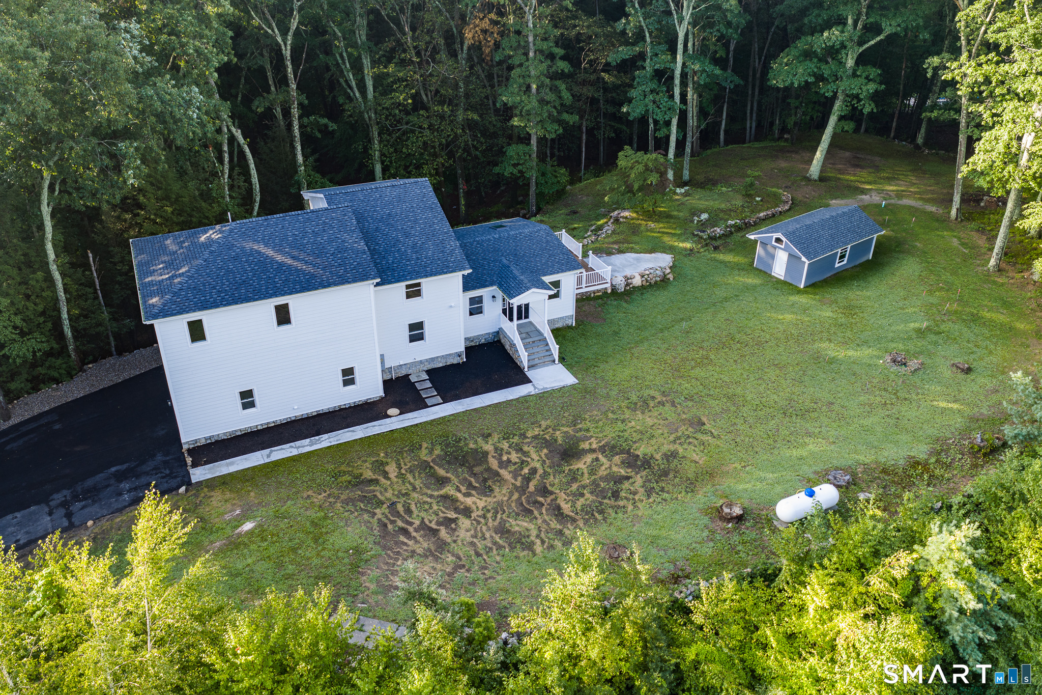 Boulder Creek Rd, Newtown, CT 06470