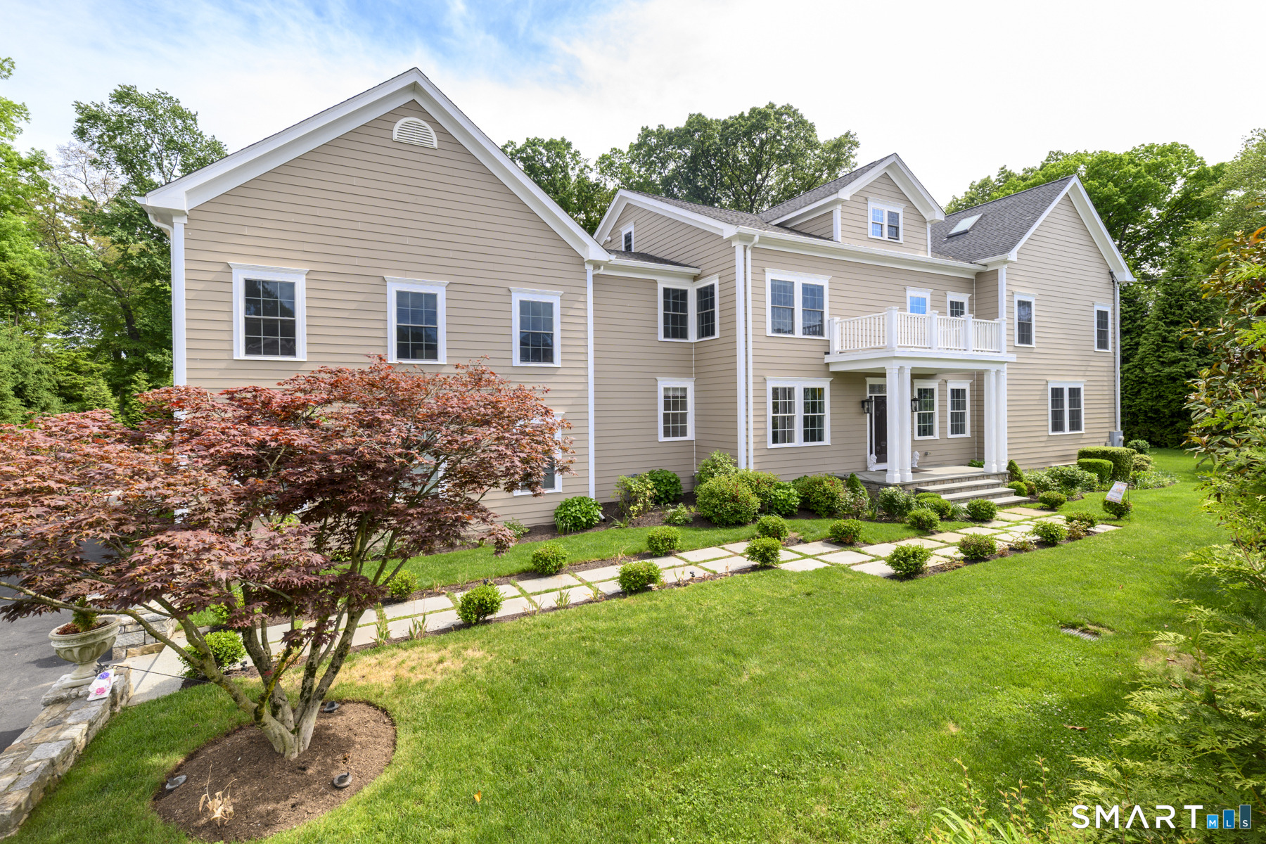 Oaklawn Ave, Stamford, CT 06905