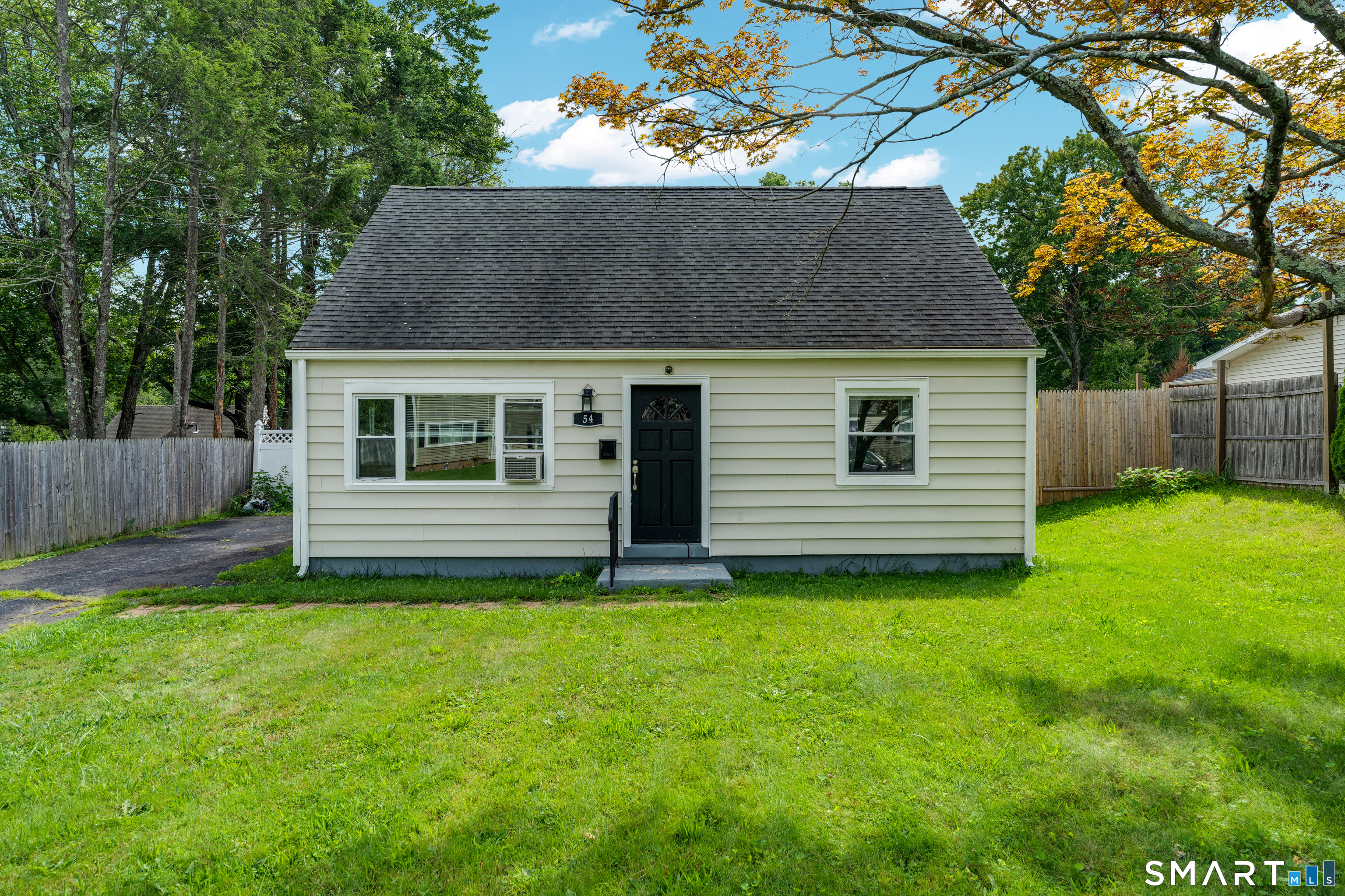 Helen Dr, New Britain, CT 06053