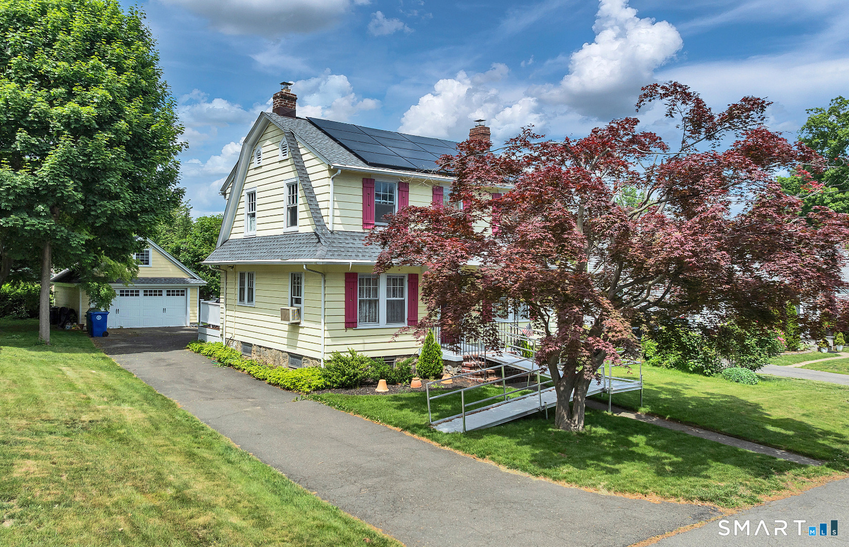 Vine St, Stratford, CT 06614