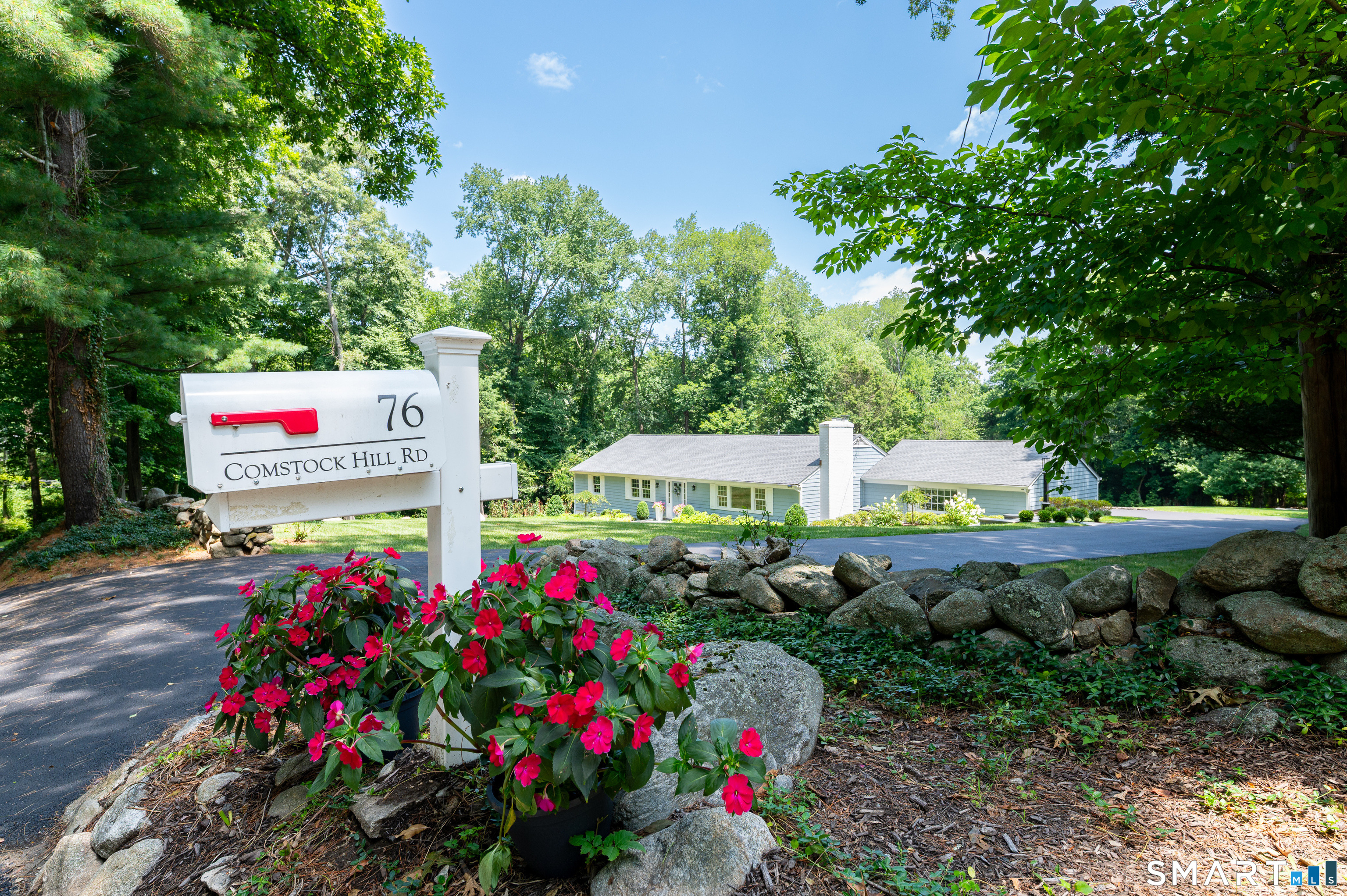 Comstock Hill Rd, New Canaan, CT 06840