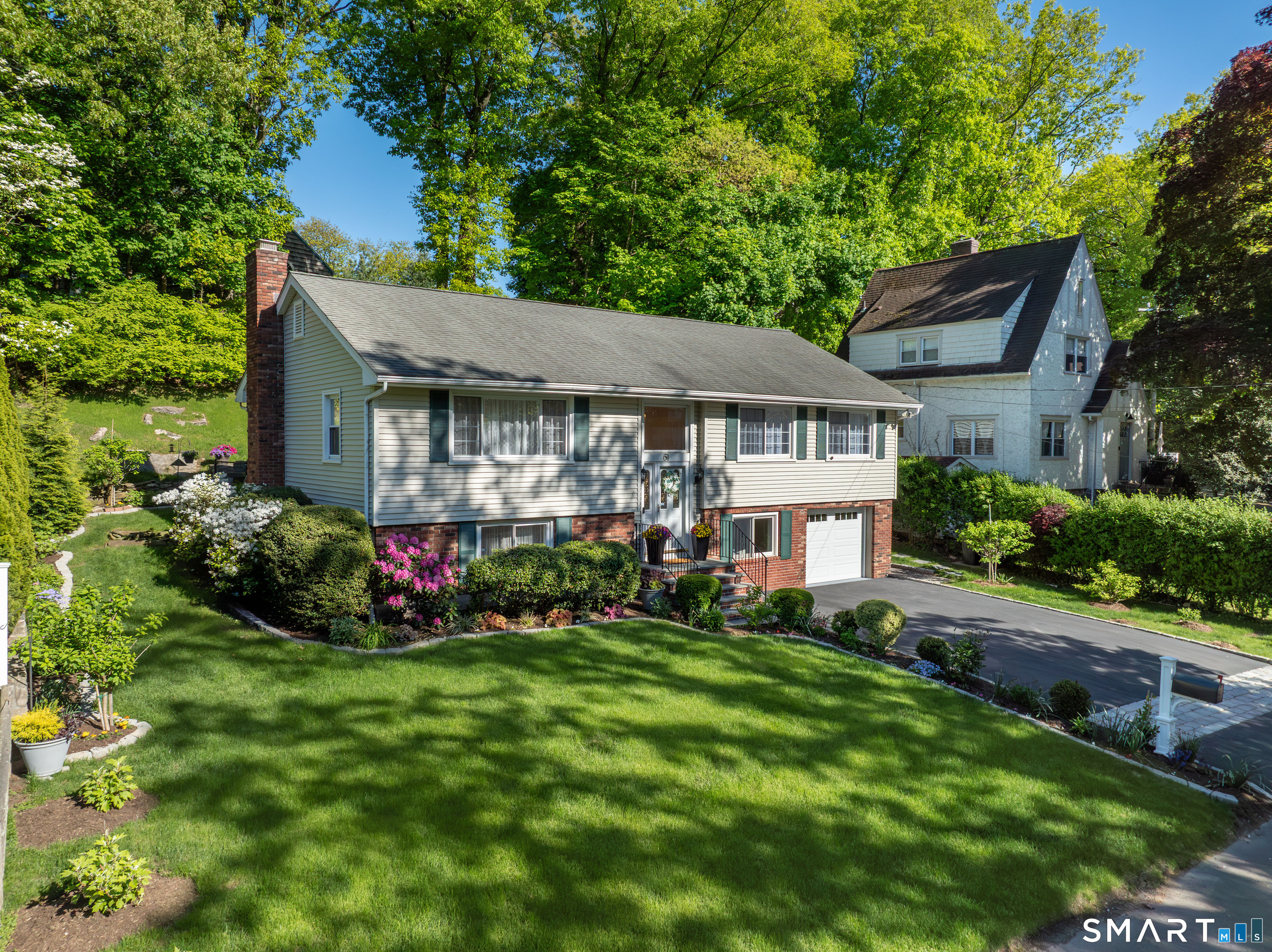 Center Dr, Old Greenwich, CT 06870 #1