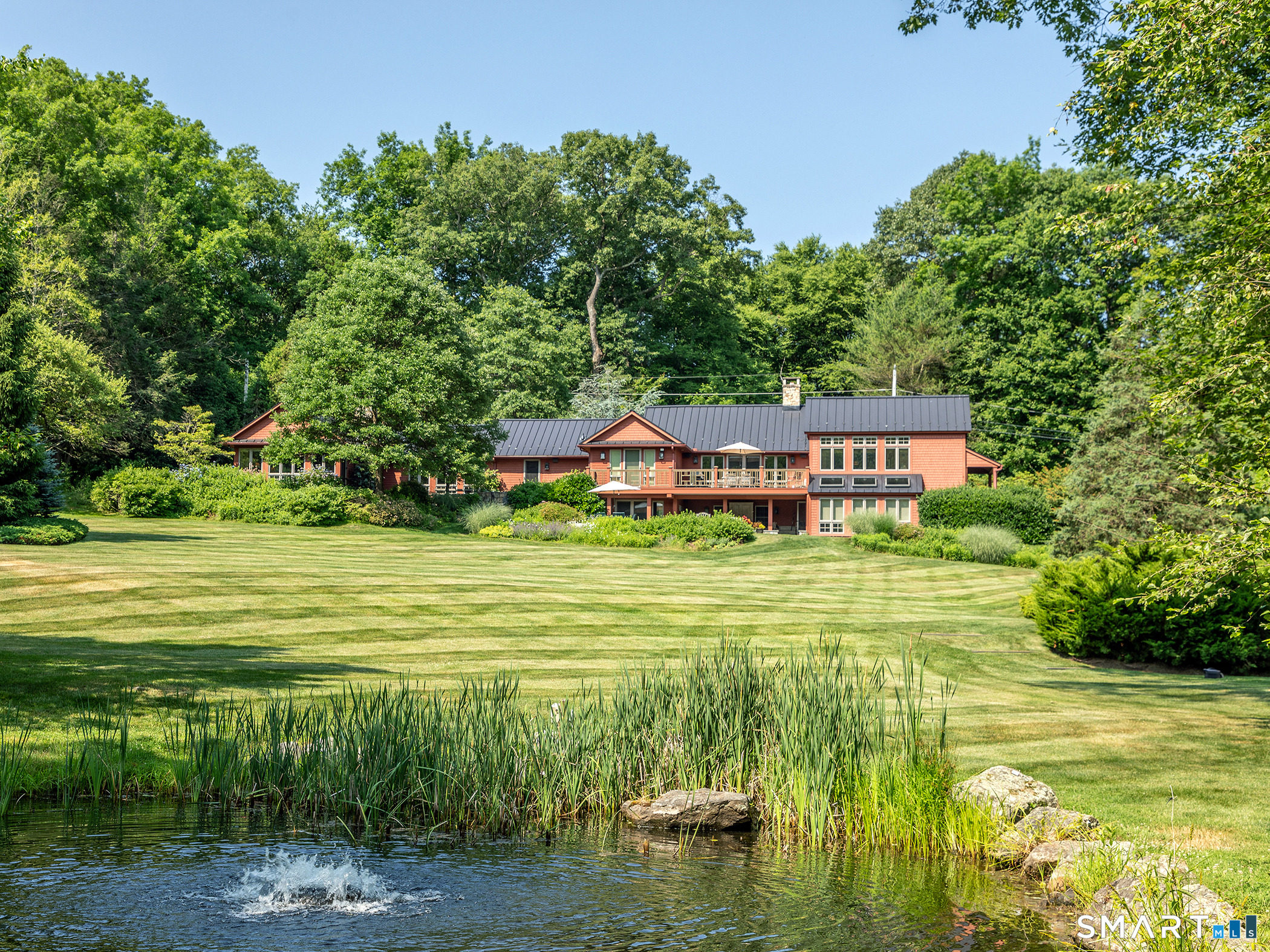 Schoolhouse Rd, Roxbury, CT 06783