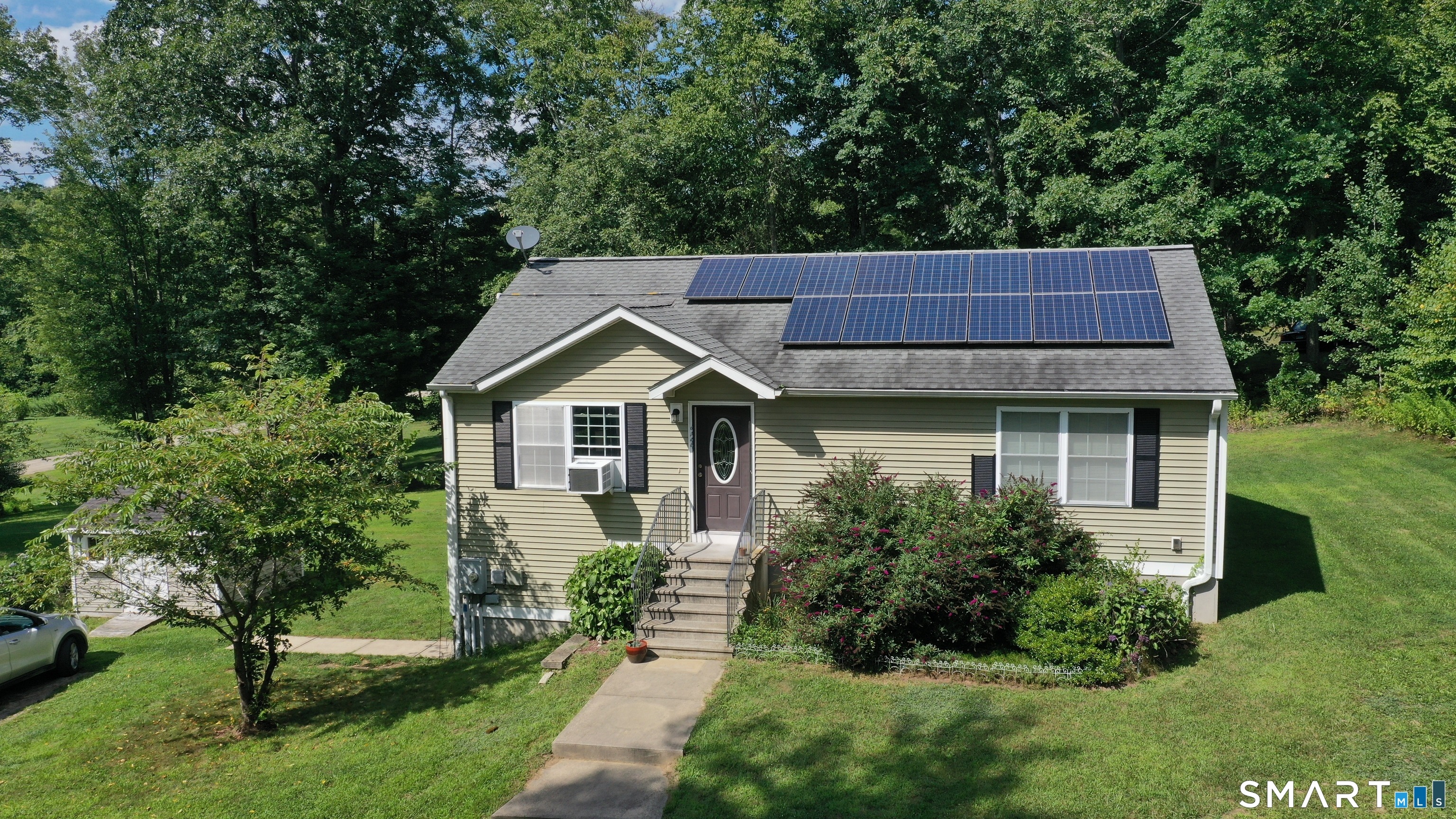 Christopher Way, Dayville, CT 06241