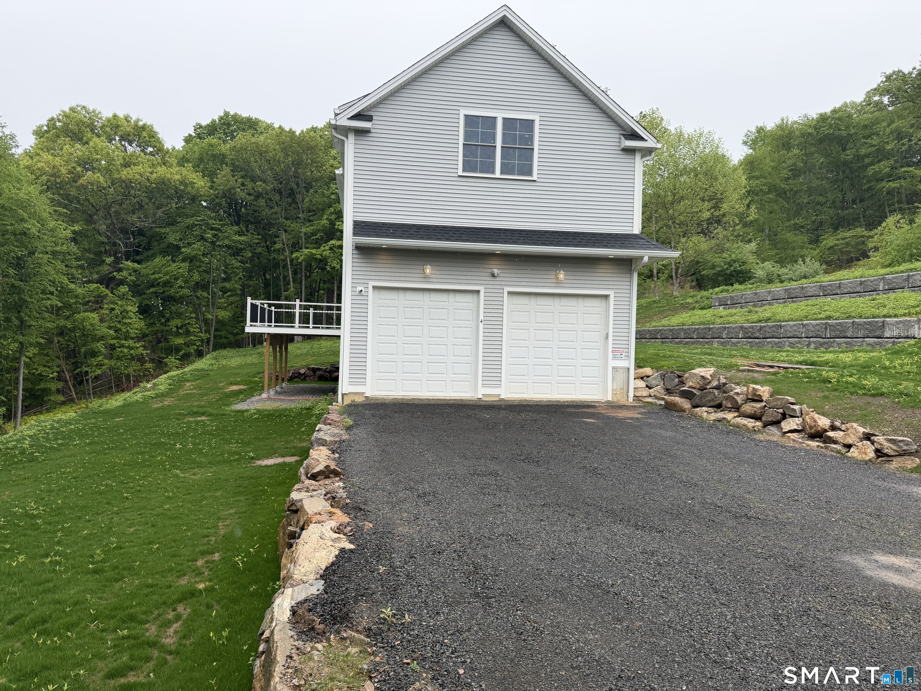 Jans Way, Guilford, CT 06437