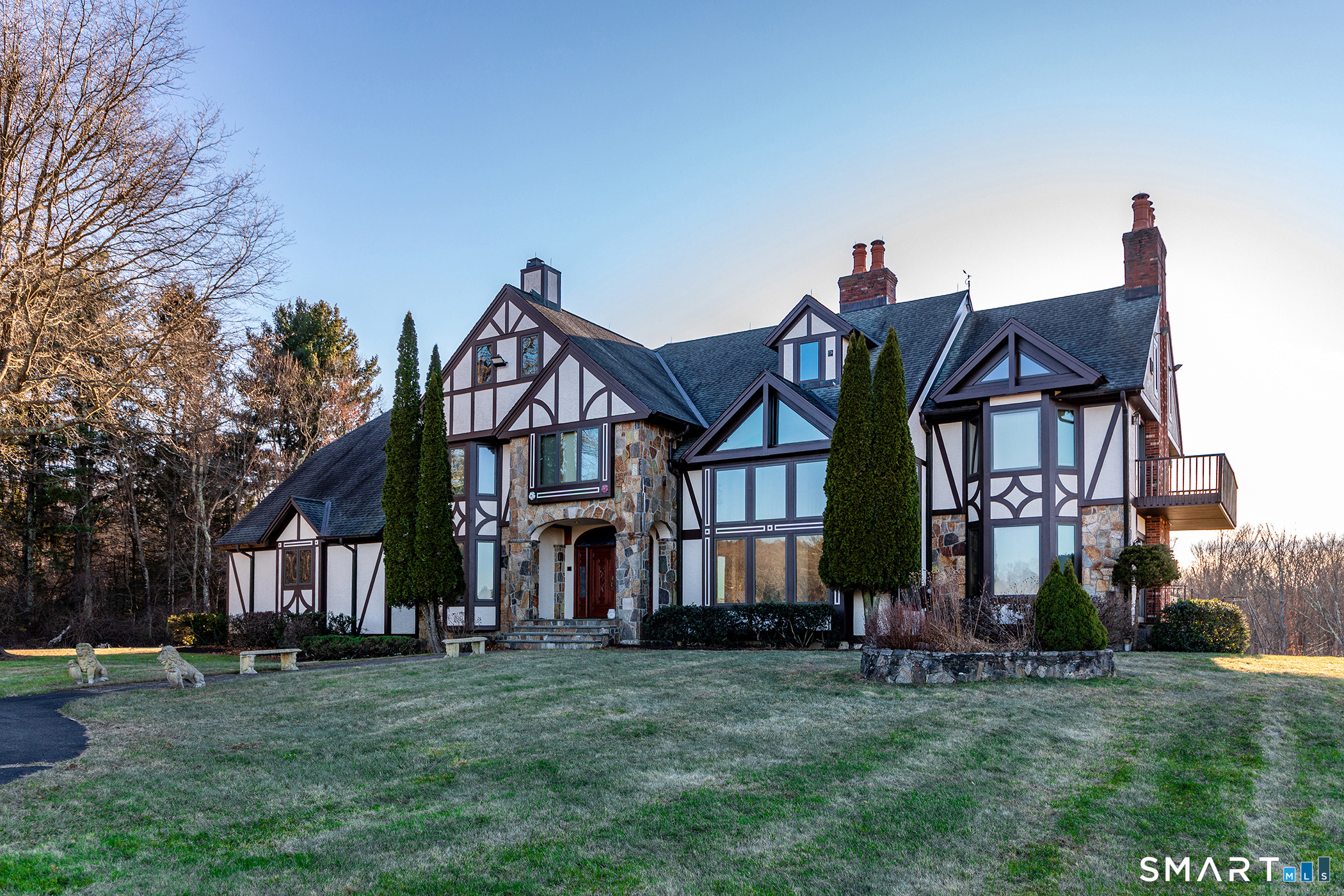 Southbury Rd, Roxbury, CT 06783