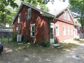 Riverside Dr, North Grosvenordale, CT 06255