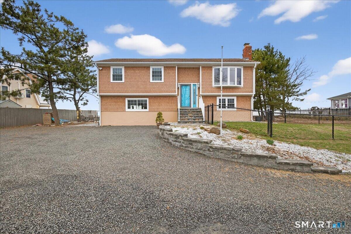 Morgan Ave, East Haven, CT 06512